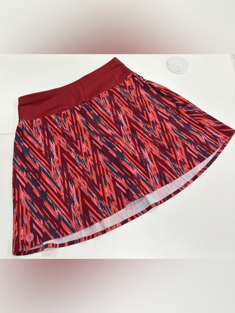 SmartWool Women's XS Active Lined Skirt Built-In Liner Red Coral Pattern NWOT